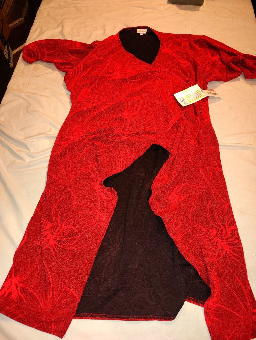Lularoe Shirley Small NWT Kimono Open Cardigan Scarlet Red Floral New - Picture 1 of 4